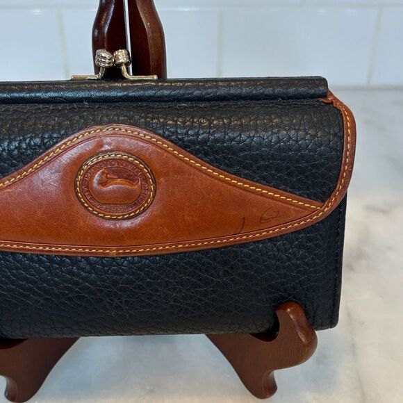 Dooney & Bourke Vintage Pebbled Leather Full Sized Wallet with Checkbook Holder - Picture 3 of 16